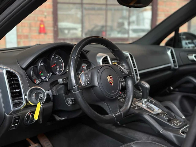 Porsche cayenne 3.6 299pk 2012, 5-tbr-27 - afbeelding 18 van  44