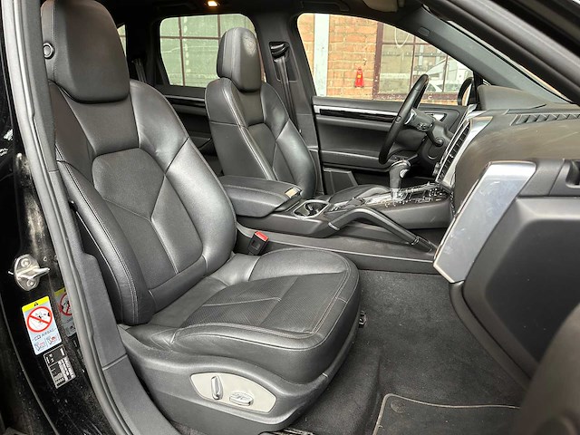 Porsche cayenne 3.6 299pk 2012, 5-tbr-27 - afbeelding 36 van  44