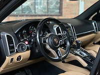 Porsche cayenne 3.6 (facelift) 305pk 2016 - afbeelding 13 van  47