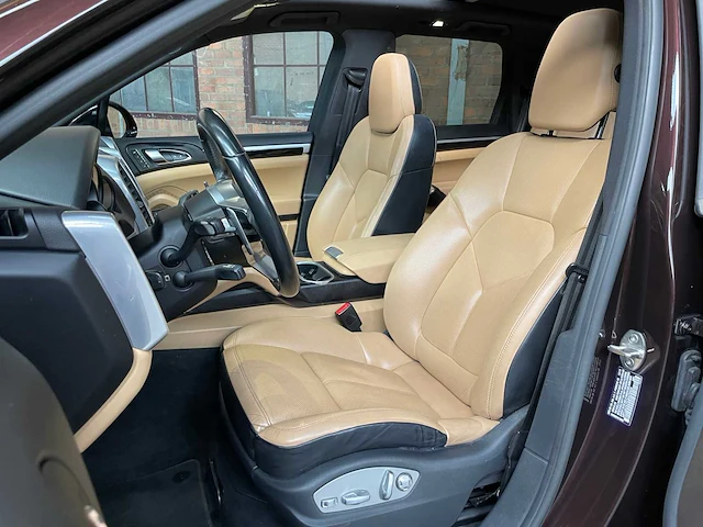 Porsche cayenne 3.6 (facelift) 305pk 2016 - afbeelding 35 van  47