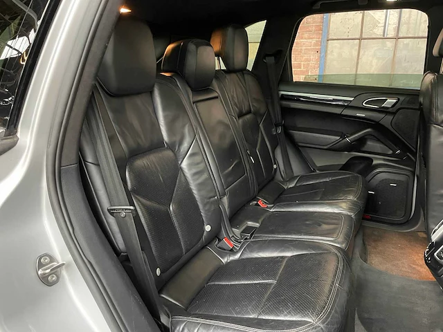 Porsche cayenne 3.6 v6 300pk 2011 - afbeelding 25 van  43