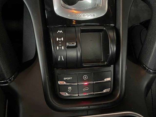Porsche cayenne 3.6 v6 300pk 2011 - afbeelding 31 van  43