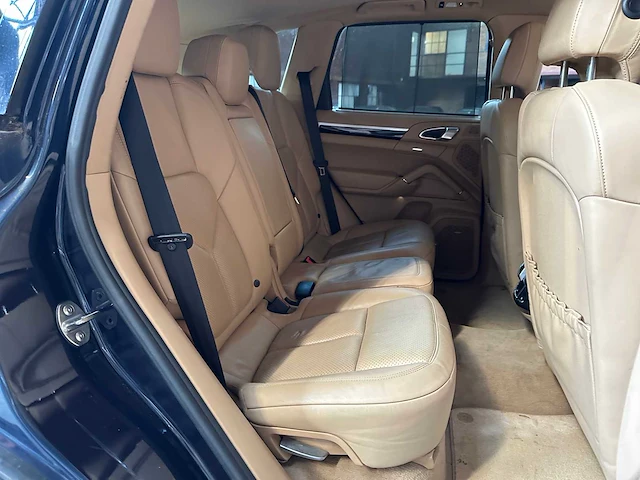 Porsche cayenne 3.6 v6 300pk 2012 - afbeelding 32 van  44