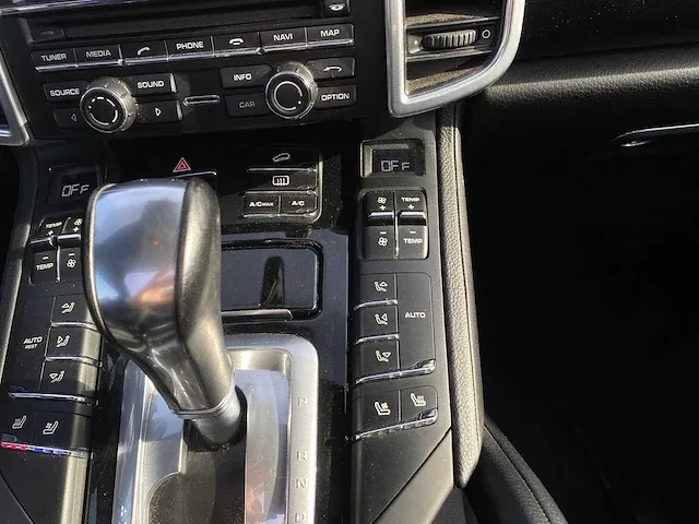 Porsche cayenne 3.6 v6 300pk pdk 2016 - afbeelding 37 van  80