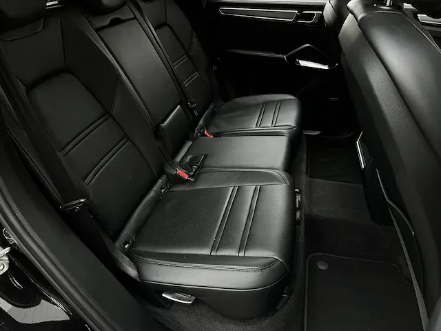 Porsche cayenne 4.0 turbo | l-949-rv - afbeelding 24 van  39