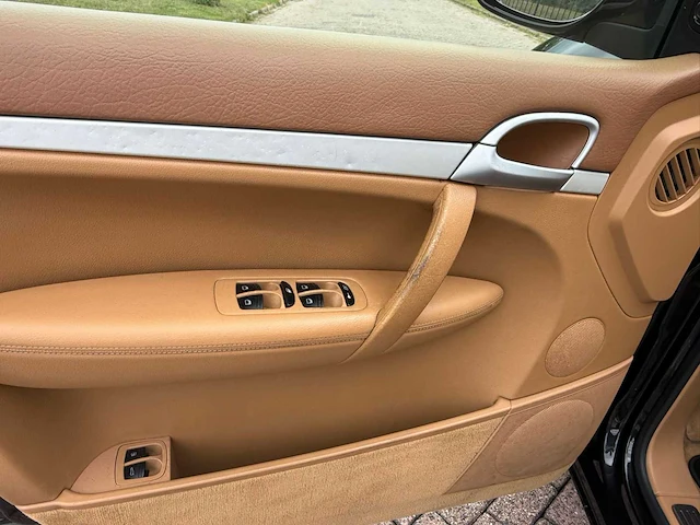 Porsche cayenne 4.5 s , 14-njt-9 - afbeelding 2 van  26