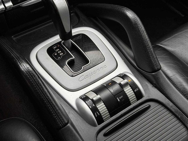 Porsche cayenne 4.5 s 2004 | 22-ns-jf - afbeelding 7 van  42