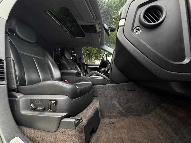 Porsche cayenne 4.5 s 2004 | 22-ns-jf - afbeelding 24 van  42