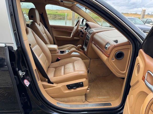 Porsche cayenne 4.5 s 97-pvn-9 - afbeelding 67 van  71
