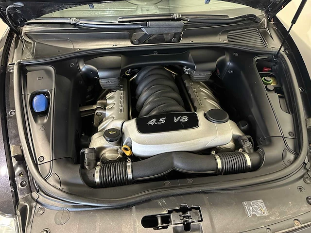 Porsche cayenne 4.5 s youngtimer 88-sn-xx - afbeelding 21 van  34