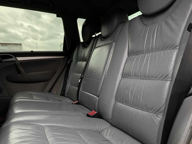Porsche cayenne 4.5 turbo 2005 | a8-32-57 i - afbeelding 14 van  32