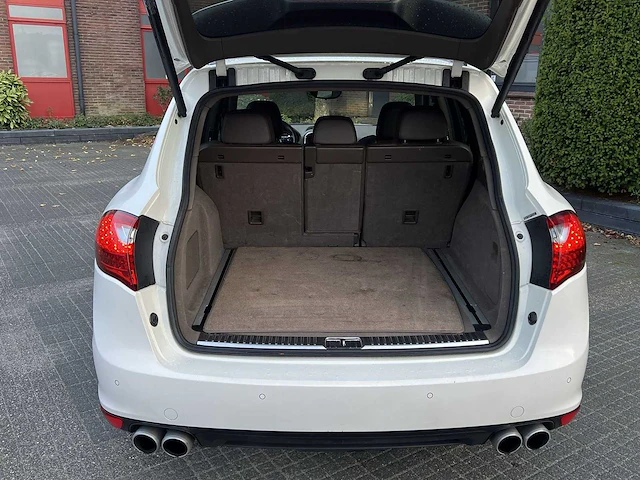 Porsche cayenne 4.8 s 2011 | 6-tgp-04 i - afbeelding 20 van  41