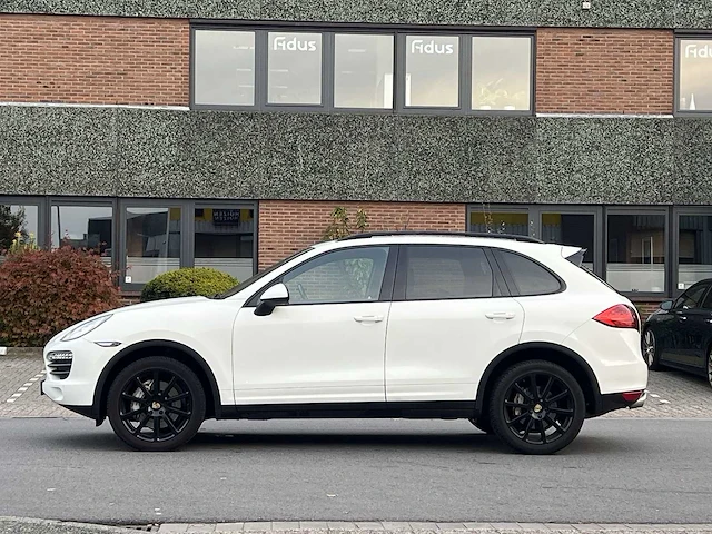 Porsche cayenne 4.8 s 2011 | 6-tgp-04 i - afbeelding 23 van  41