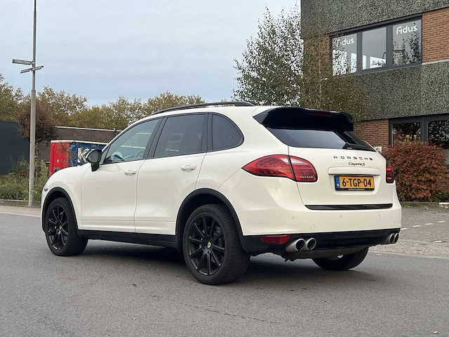 Porsche cayenne 4.8 s 2011 | 6-tgp-04 i - afbeelding 34 van  41