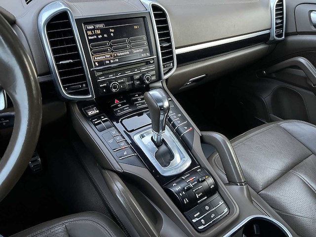 Porsche cayenne 4.8 s 2011 | 6-tgp-04 i - afbeelding 14 van  39