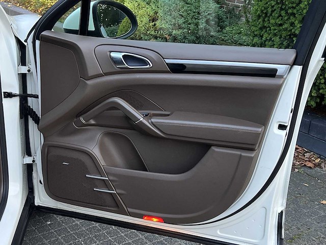 Porsche cayenne 4.8 s 2011 | 6-tgp-04 i - afbeelding 29 van  39