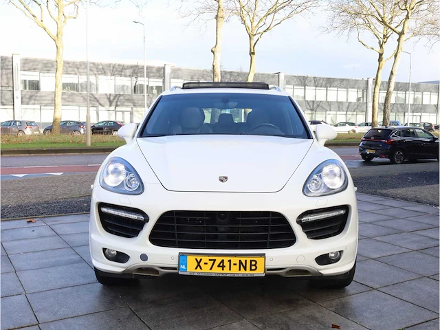 Porsche cayenne 4.8 turbo 500pk automaat 2011, x-741-nb - afbeelding 33 van  33