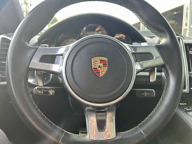 Porsche cayenne 4.8 turbo s | 5-zsv-57 - afbeelding 9 van  54
