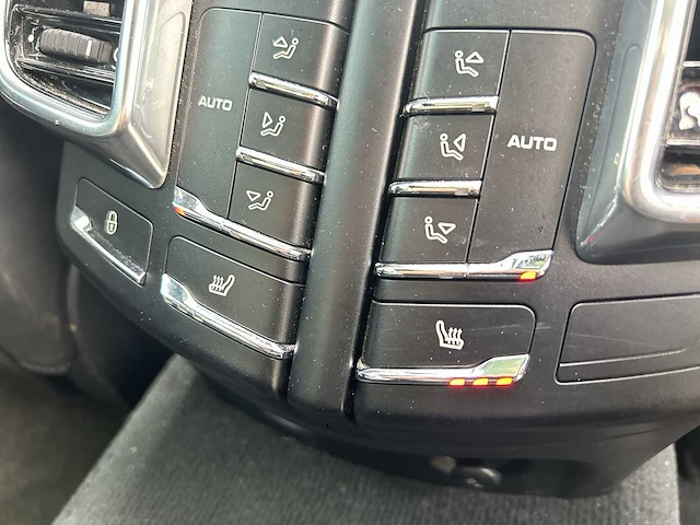 Porsche cayenne 4.8 turbo s | 5-zsv-57 - afbeelding 27 van  54