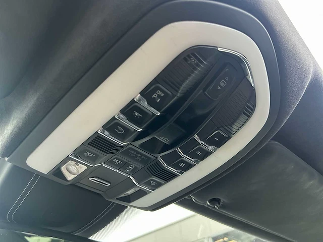 Porsche cayenne 4.8 turbo s | 5-zsv-57 - afbeelding 47 van  54