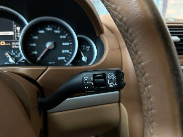 Porsche cayenne 4.8 v8 500pk 2008 - afbeelding 17 van  42