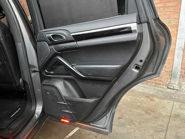 Porsche cayenne 4.8 v8 s 405pk 2013 - afbeelding 32 van  45