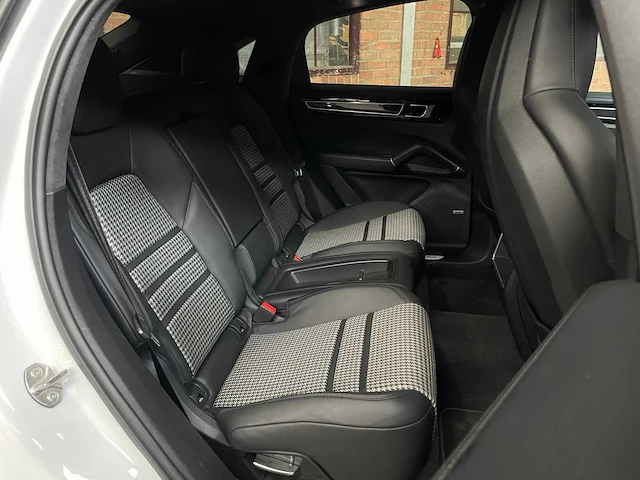 Porsche cayenne coupe 3.0 v6 340pk 2019 (sport chrono & sport design) - afbeelding 48 van  56