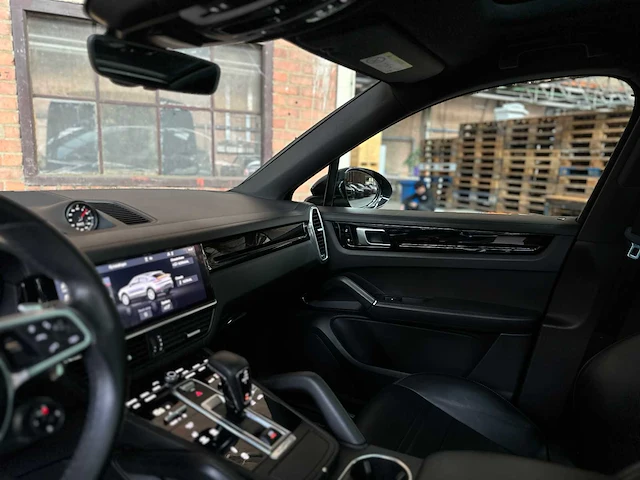 Porsche cayenne coupe 3.0 v6 340pk 2020 (sport design & sport chrono) - afbeelding 21 van  52
