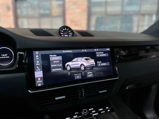 Porsche cayenne coupe 3.0 v6 340pk 2020 (sport design & sport chrono) - afbeelding 25 van  52