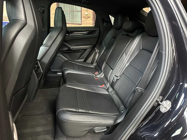 Porsche cayenne coupe 3.0 v6 340pk 2020 (sport design & sport chrono) - afbeelding 42 van  52