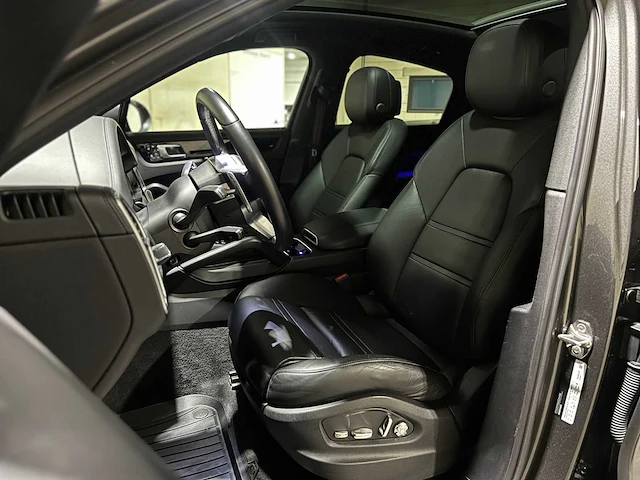Porsche cayenne coupé 3.0 v6 sport chrono 340pk 2020, k-288-ng - afbeelding 45 van  60