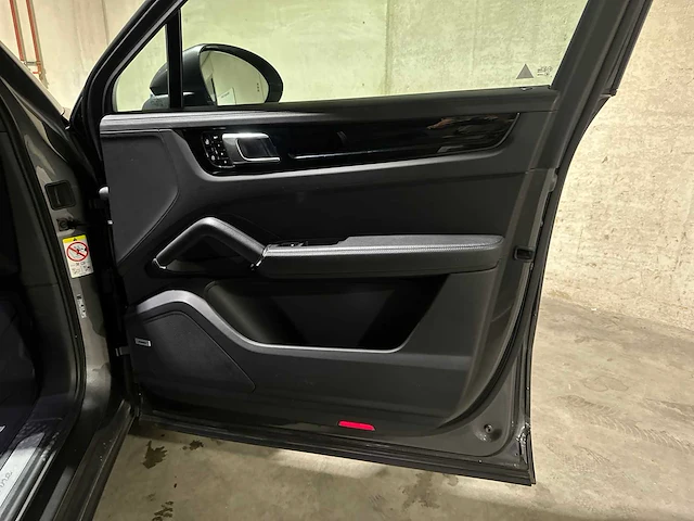 Porsche cayenne coupé 3.0 v6 sport chrono 340pk 2020, k-288-ng - afbeelding 53 van  60