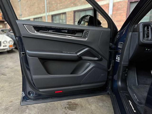Porsche cayenne coupe 4.0 v8 s 474pk 2024 (1e eigenaar) fabrieksgarantie - afbeelding 39 van  59