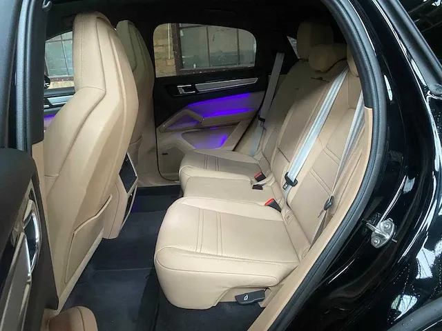 Porsche cayenne coupé e-hybrid 3.0 v6 462pk 2022 -fabrieksgarantie- - afbeelding 57 van  83
