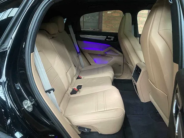 Porsche cayenne coupé e-hybrid 3.0 v6 462pk 2022 -fabrieksgarantie- - afbeelding 66 van  83