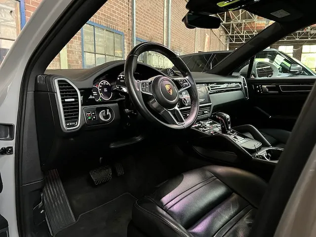 Porsche cayenne coupé e-hybrid 3.0 v6 462pk plugin-hybride 2019 -orig. nl-, g-335-hd - afbeelding 21 van  77