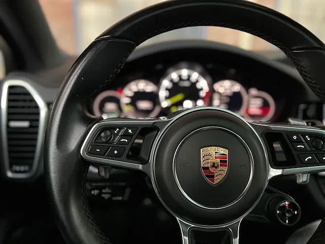 Porsche cayenne coupé e-hybrid 3.0 v6 462pk plugin-hybride 2019 -orig. nl-, g-335-hd - afbeelding 30 van  77