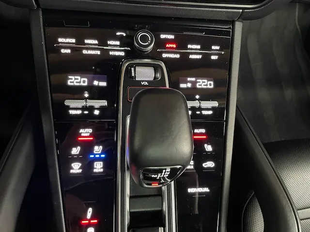 Porsche cayenne coupé e-hybrid 3.0 v6 sport-chrono 470pk 2020, l-842-ds - afbeelding 29 van  54