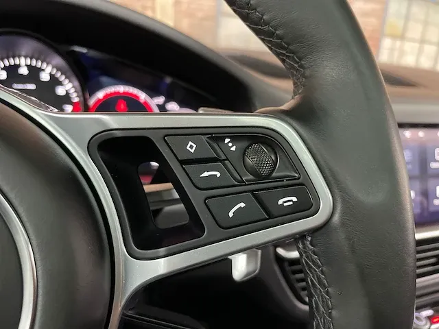 Porsche cayenne coupé e-hybrid 3.0 v6 sport-chrono 470pk 2020, l-842-ds - afbeelding 32 van  54