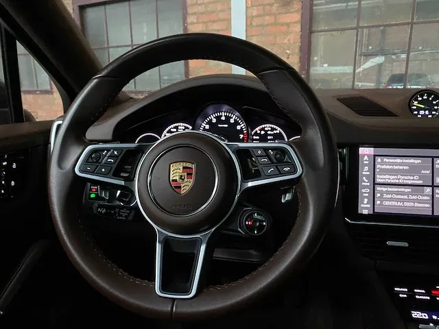 Porsche cayenne coupe e-hybrid 3.0 v6 sport-chrono 470pk 2021 orig-nl, k-103-nb - afbeelding 32 van  100