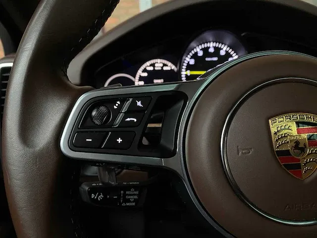 Porsche cayenne coupe e-hybrid 3.0 v6 sport-chrono 470pk 2021 orig-nl, k-103-nb - afbeelding 47 van  100