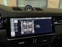 Porsche cayenne coupe e-hybrid 3.0 v6 sport-chrono 470pk 2021 orig-nl, k-103-nb - afbeelding 63 van  100