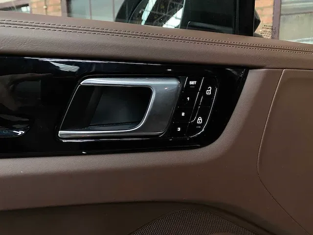 Porsche cayenne coupe e-hybrid 3.0 v6 sport-chrono 470pk 2021 orig-nl, k-103-nb - afbeelding 71 van  100