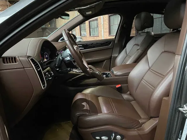 Porsche cayenne coupe e-hybrid 3.0 v6 sport-chrono 470pk 2021 orig-nl, k-103-nb - afbeelding 82 van  100