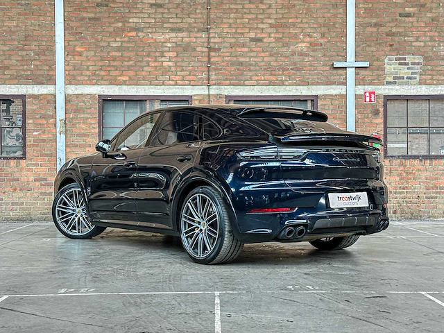 Porsche cayenne coupe turbo s e-hybrid 4.0 v8 -techart carbon- 680pk 2020 (origineel-nl), j-707-rt - afbeelding 16 van  70