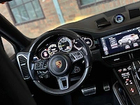 Porsche cayenne coupe turbo s e-hybrid 4.0 v8 -techart carbon- 680pk 2020 (origineel-nl), j-707-rt - afbeelding 24 van  70