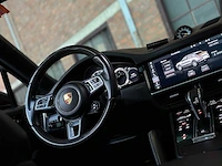 Porsche cayenne coupe turbo s e-hybrid 4.0 v8 -techart carbon- 680pk 2020 (origineel-nl), j-707-rt - afbeelding 25 van  70