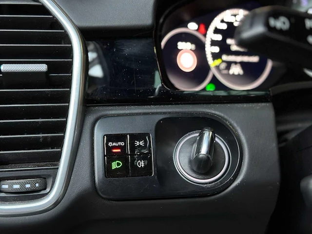 Porsche cayenne coupe turbo s e-hybrid 4.0 v8 -techart carbon- 680pk 2020 (origineel-nl), j-707-rt - afbeelding 27 van  70