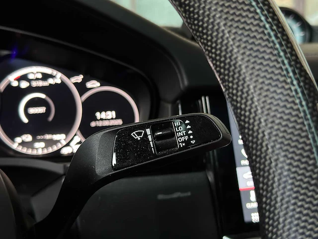 Porsche cayenne coupe turbo s e-hybrid 4.0 v8 -techart carbon- 680pk 2020 (origineel-nl), j-707-rt - afbeelding 32 van  70