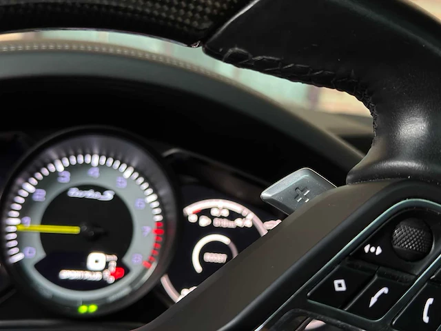 Porsche cayenne coupe turbo s e-hybrid 4.0 v8 -techart carbon- 680pk 2020 (origineel-nl), j-707-rt - afbeelding 33 van  70